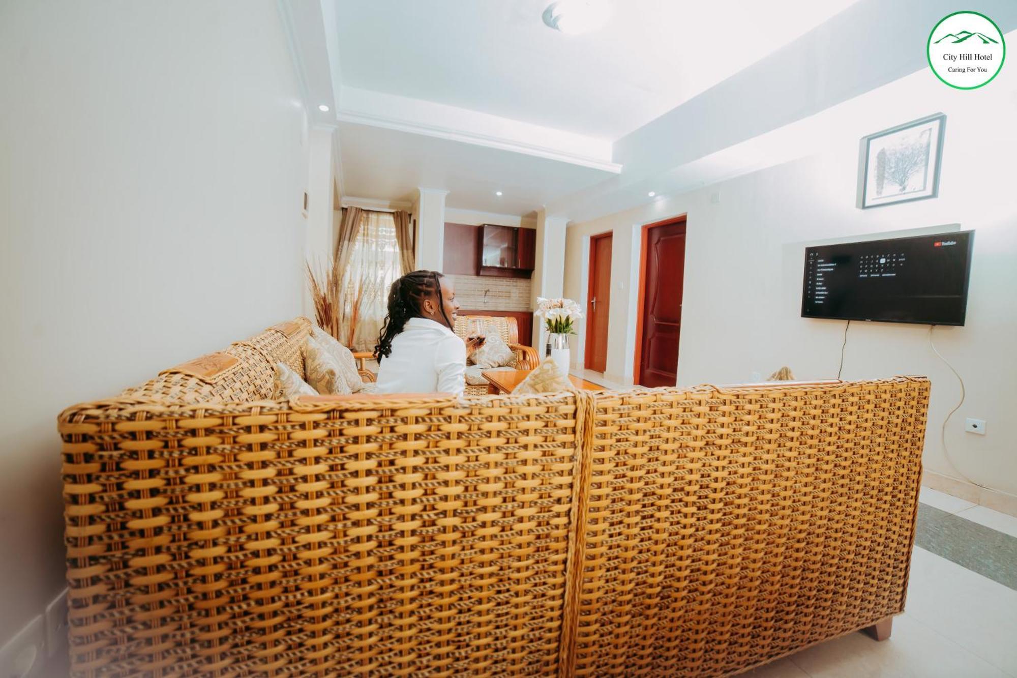 City Hill Hotel Бужумбура Екстер'єр фото